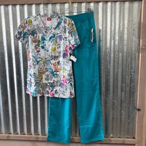 Women’s Scrub Set-Print Top-Teal Scrub Pants-XS/XS TALL Length Pants